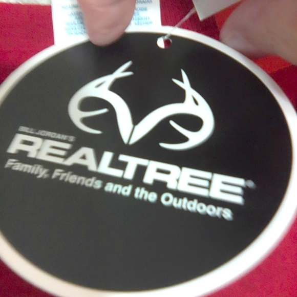 NWT Mens, red, Real Tree Outdoor logo graphics tee size L - Picture 4 of 4